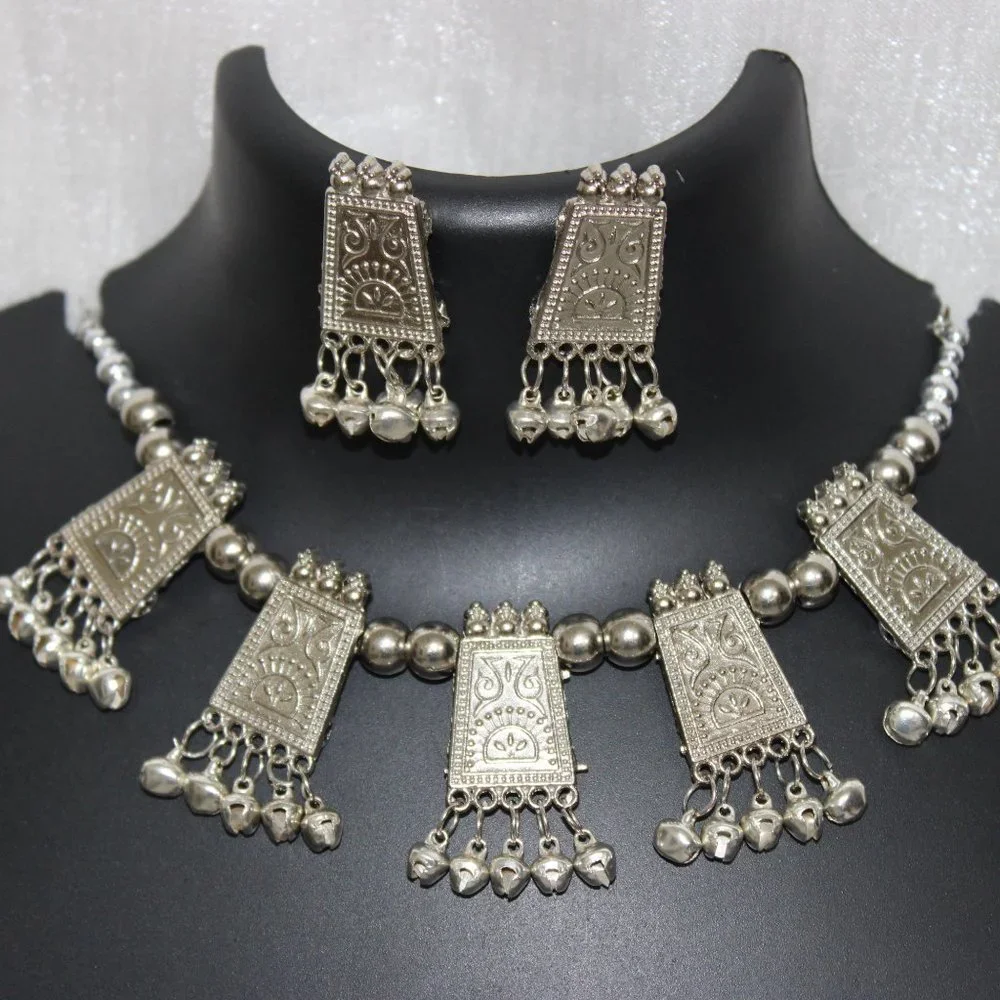 Silver Oxidised Jewellery Set - Picture 2 of 3